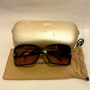 Vintage Chanel Sunglasses 5065 c501/18 Brown/Gold
